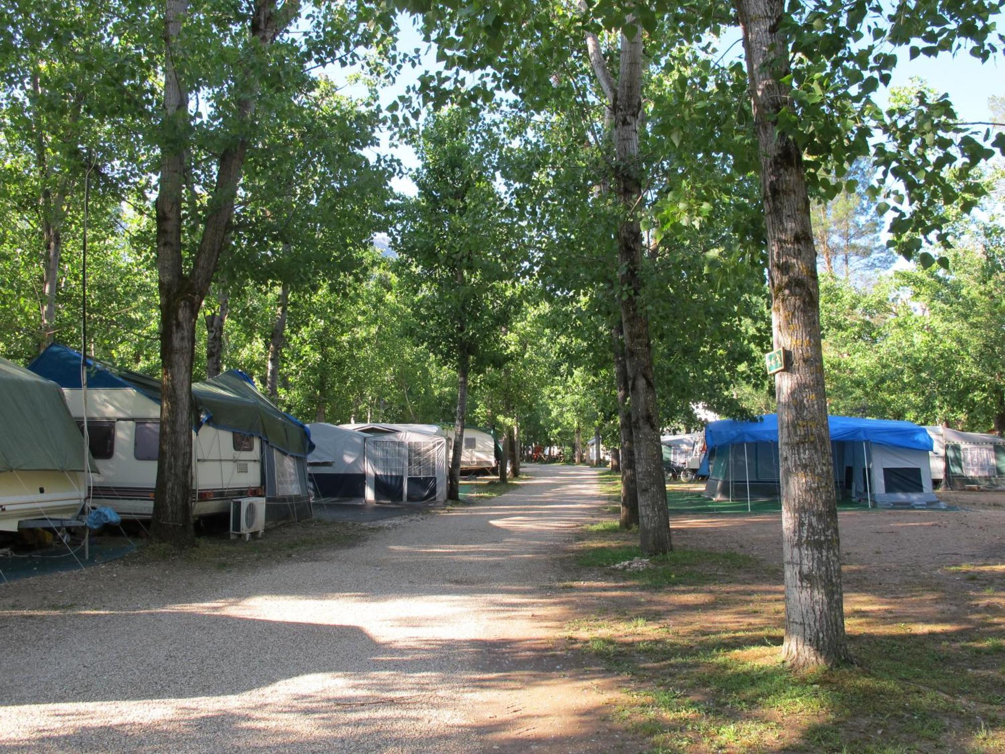 Camping Rural Llanos De Arance Coto Rios Exteriér fotografie